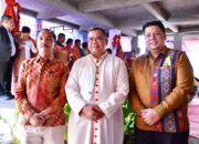 Bupati Samosir Teken Prasasti Gereja Katolik Stasi Kristus Raja Sangkal