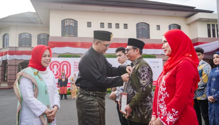 PTPN IV Regional I Dan II Kukuhkan Semangat Kebersamaan Di Upacara HUT Ke-80 RI