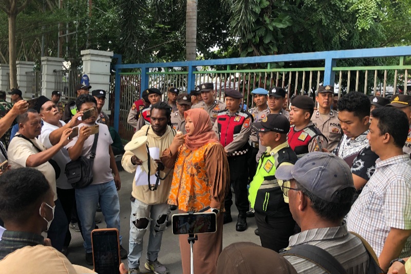 5000 Ton Pipa Besi Asal Papua Ditahan, Pelindo Regional 1 Beri Klarifikasi