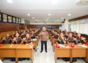 Kajatisu Harli Siregar Berikan Pembekalan Siswa PPPJ Kejaksaan RI