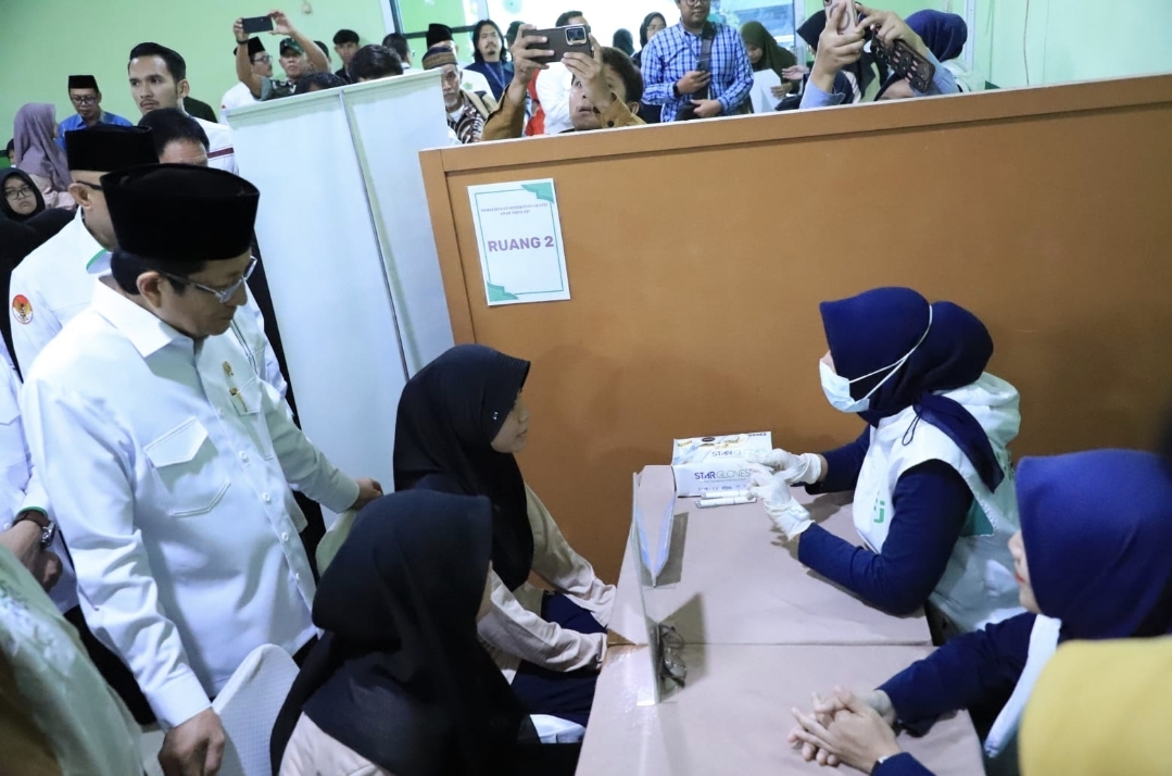 12,5 Juta Siswa Sekolah Kemenag Ikut Program CKG, Menag Nasaruddin: Ikhtiar Bangun Generasi Indonesia Emas