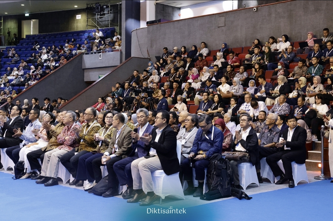 KSTI 2025 Tegaskan Pentingnya Kolaborasi Akademisi, Industri, dan Pemerintah untuk Revitalisasi Maritim