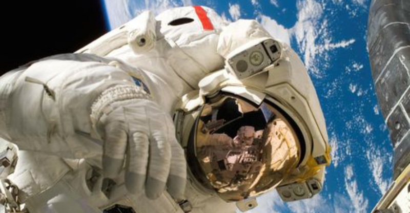 5 Bulan Tinggal Di Luar Angkasa, 4 Astronaut Kembali Ke Bumi