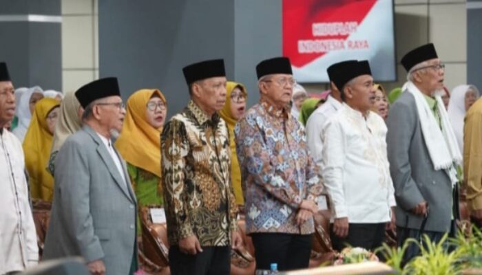 Selain Ekonomi, Persatuan Umat Adalah Kunci Kekuatan Bangsa