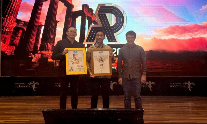 JNE Raih Dua Penghargaan Bergengsi Di Indonesia Public Relations Summit 2025