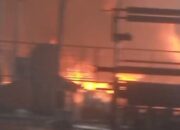 Pabrik Spon PT. Sinar Surya Cakrawala Kota Binjai Terbakar