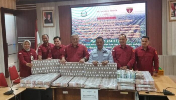 Kejati Tahan Sekda, Mantan Kadis Dan Anggota DPRK Aceh Jaya, Sita Uang Rp17 Miliar