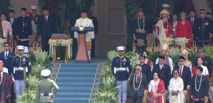 Detik-Detik Proklamasi Di Istana Kepresidenan: Prabowo Pimpin, Bocah “Aura Framing” Tampil
