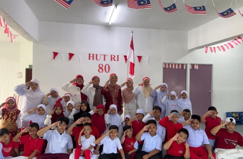 Pengelola SB Meru, Defa Nasution, Bersinergi Dengan Mahasiswa KKN Internasional Unsoed