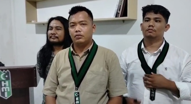 Viral Di Medsos, Penyanyi Berpakaian Seksi Kibarkan Bendera Merah Putih Di Tempat Hiburan Malam