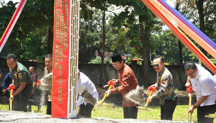 Umat Buddha Bangun Jembatan Dan Jalan Dihadiri Menag RI
