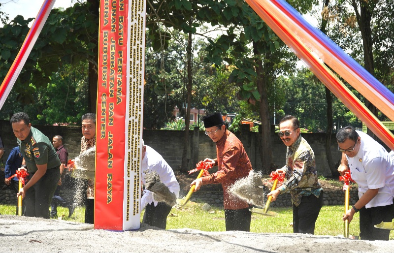 Umat Buddha Bangun Jembatan Dan Jalan Dihadiri Menag RI