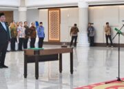 Lantik Dua Pejabat Eselon II, Gubsu Ingatkan Jangan Korupsi
