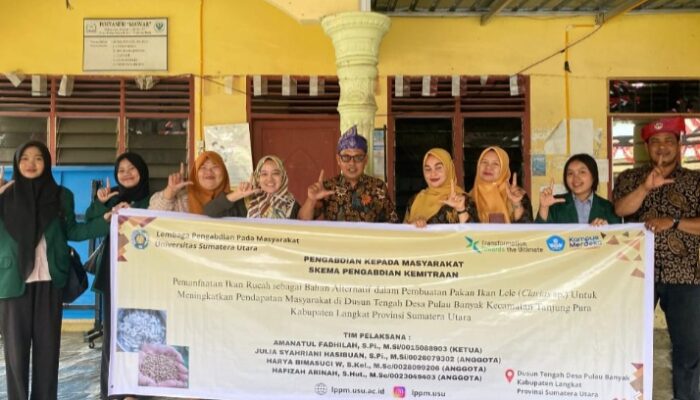 Tim Pengabdian Masyarakat USU Sosialisasi Pemanfaatan Ikan Rucah Bahan Alternatif Pakan Ikan Lele Di Langkat