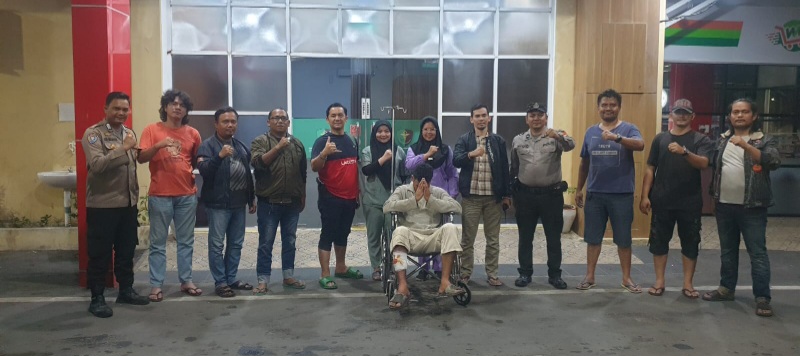 Polisi Tembak Pembongkar Rumah