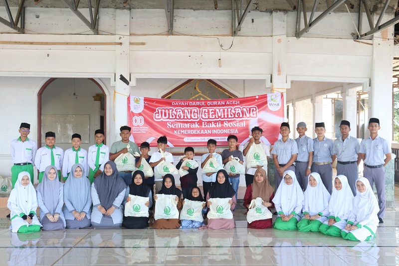 Peringati Hari Kemerdekaan Ke-80 RI DQA Gelar Bakti Sosial