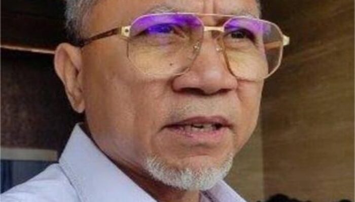 Zulhas Minta Bulog Percepat Penyaluran Beras Ke Pasar