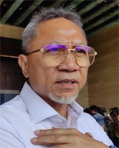 Zulhas Minta Bulog Percepat Penyaluran Beras Ke Pasar