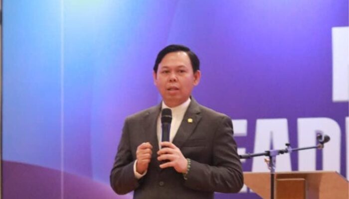  Tiga Kunci Membangun Kepemimpinan Masa Depan