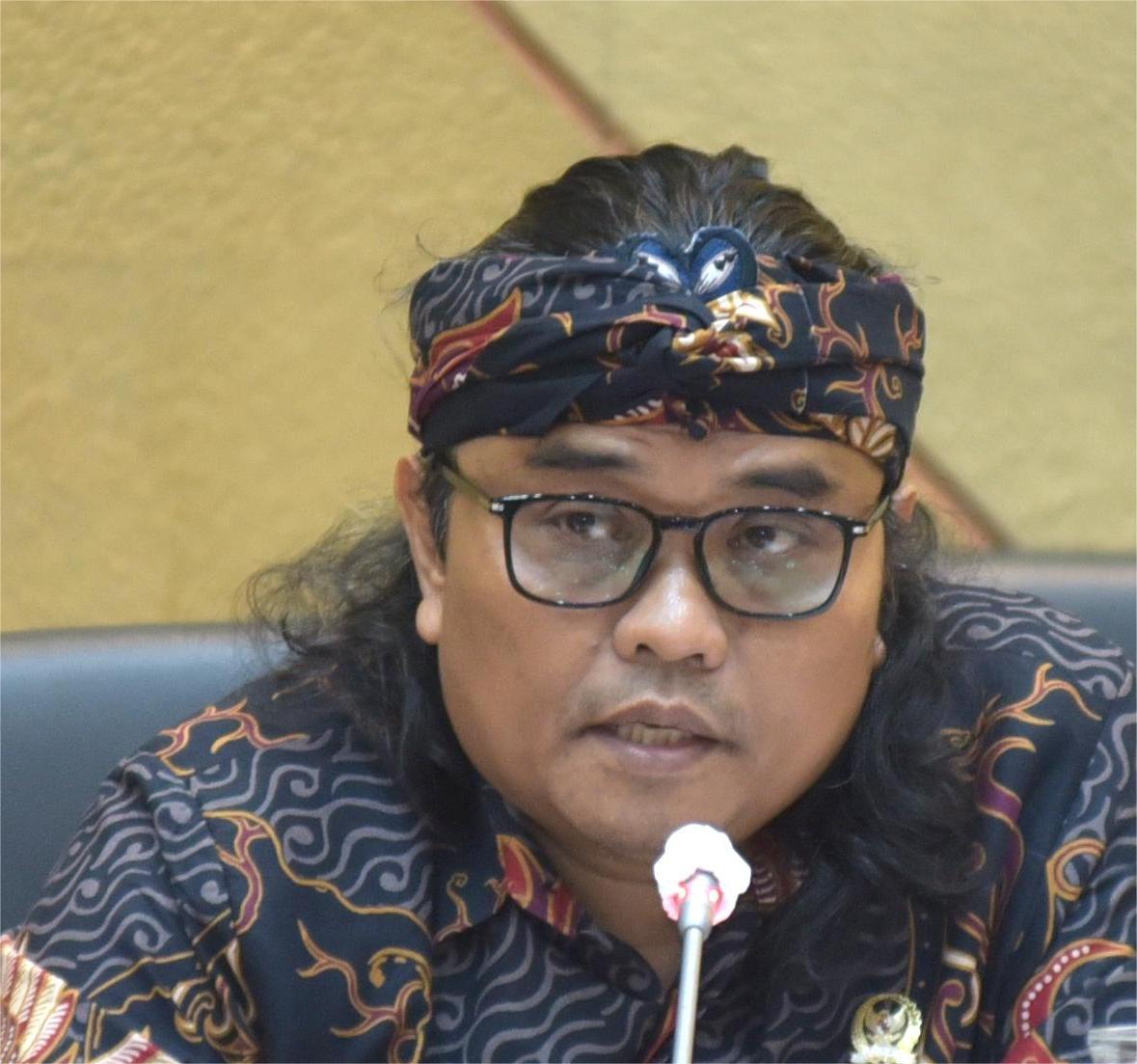 Nurhadi Soroti Ketimpangan Pertumbuhan Ekonomi Dengan Realitas Sosial Ketenagakerjaan