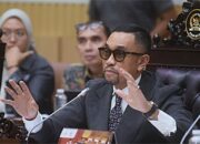 Ahmad Sahroni Dirotasi Ke Komisi 1 DPR RI