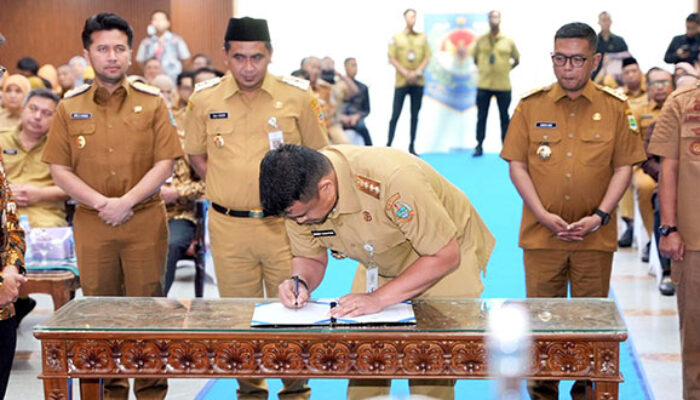 Gubsu  Dan Tujuh Gubernur Teken Komitmen Bersama Percepat Eliminasi Tuberkulosis