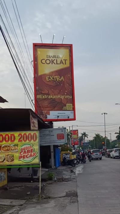 Tertibkan Papan Reklame Diduga Salahi Aturan Di Medan
