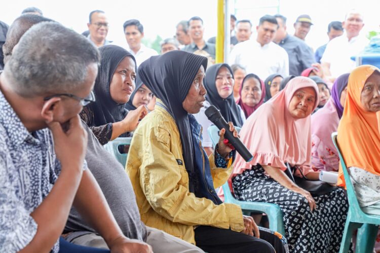 Maimunah Membuat “Geger” Kunjungan Bupati Deliserdang Di Pantai Labu