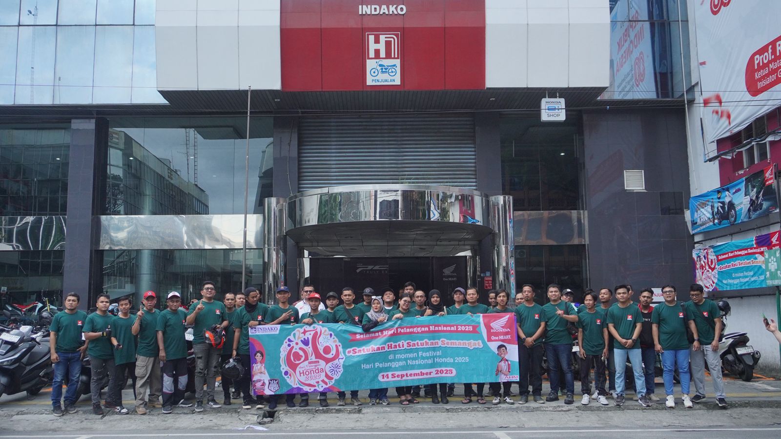 Bikers Honda Meriahkan Hari Pelanggan Nasional