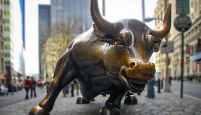 Wall Street Pecah Rekor, Pasar Yakin The Fed Akan Turunkan Suku Bunga