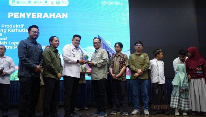 Yakopi Raih Penghargaan Mitra Pembangunan Dari DLHK Sumut Dan Teken Kerjasama Lingkungan Berkelanjutan