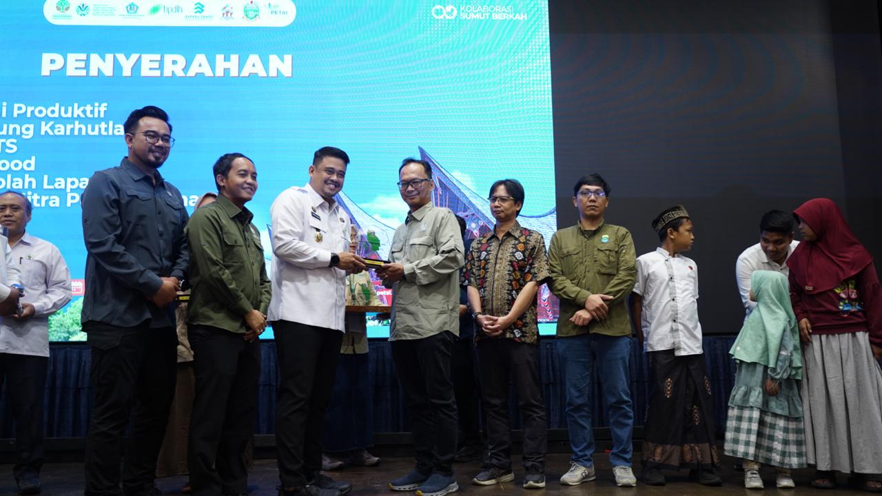 Yakopi Raih Penghargaan Mitra Pembangunan Dari DLHK Sumut Dan Teken Kerjasama Lingkungan Berkelanjutan