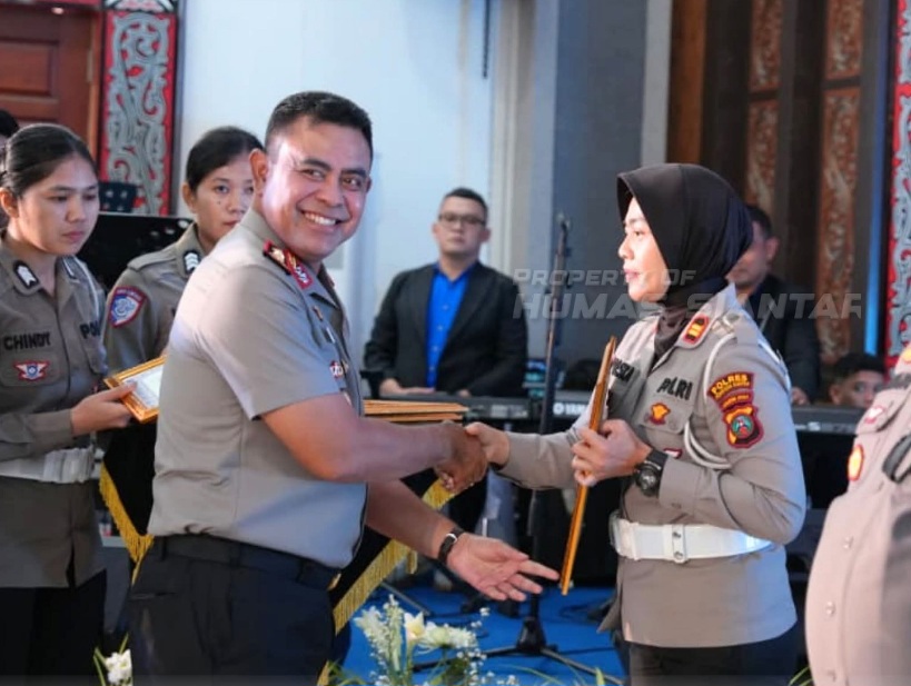 Kasat Lantas Polres Pematangsiantar Raih Penghargaan Kapolda Sumut