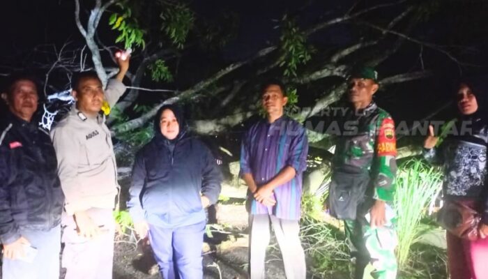 Hujan Ekstrem Dan Angin Kencang Landa Pematangsiantar, Polres Gerak Cepat Evakuasi