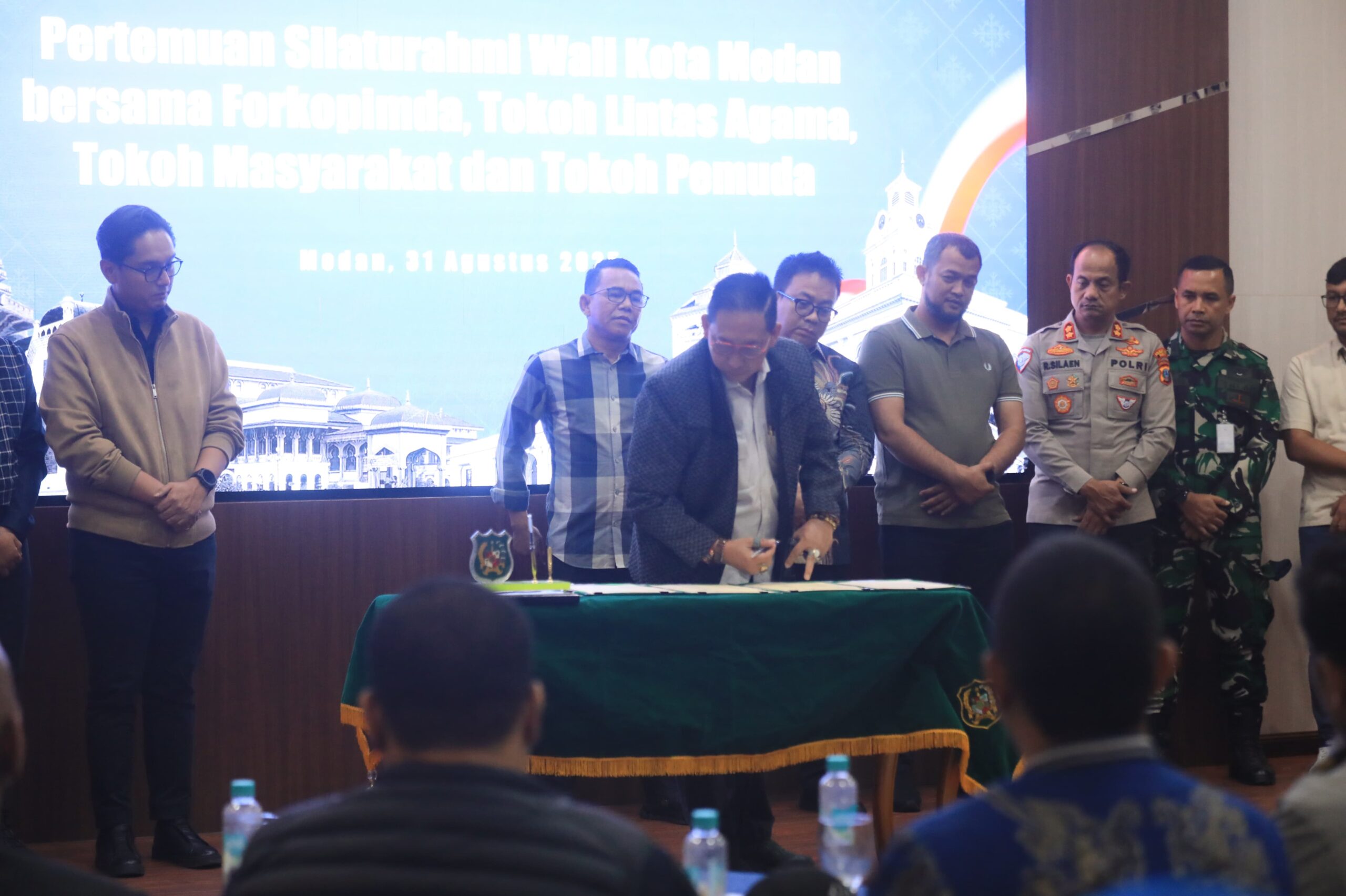 Rico Waas Lakukan Pertemuan Dengan Forkopimda Dan Tokoh Publik, Jaga Kondusivitas Kota Medan Pasca Demo Anarkis