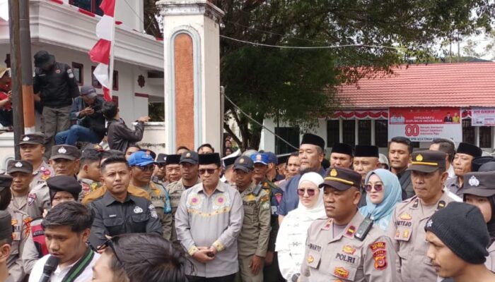 AGM Berlanjut Unjuk Rasa Ke Gedung DPRK Aceh Tengah