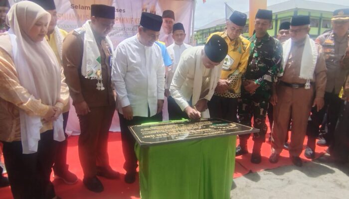 Musa Rajekshah Resmikan Masjid Al Musannif Ulul Ilmi UIN Syahada Padangsidimpuan