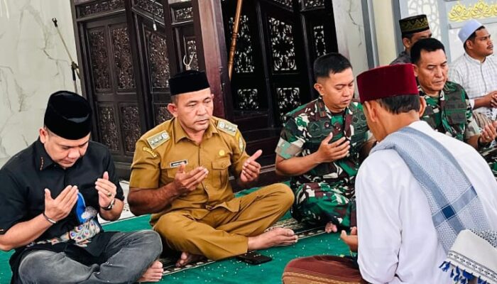Wabup Pidie Bersama Danyon TP 857/ GG Hadiri Kenduri Syuhada