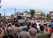Massa Gerakan Pemuda Dan Masyarakat Tapteng Bersatu Demo Kantor DPRD Tapteng