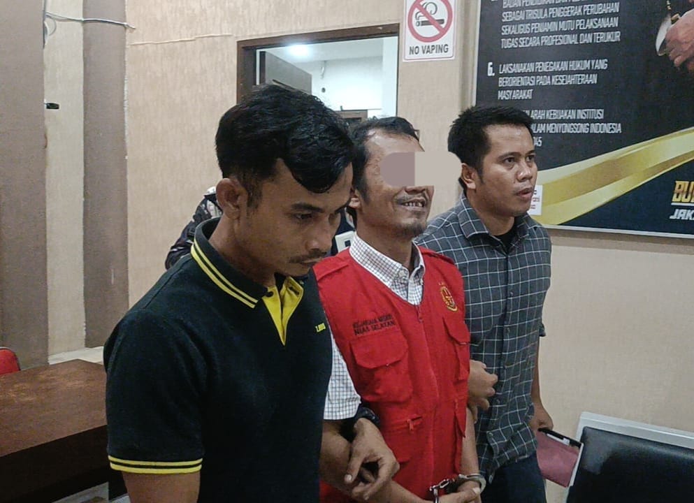 Kejari Nisel Tahan Kades Hilimaenamolo Dugaan Korupsi DD Rp965 Juta
