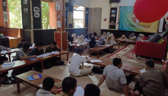 Santri Darul Mursyid Ikuti English Camp di Harau Valley