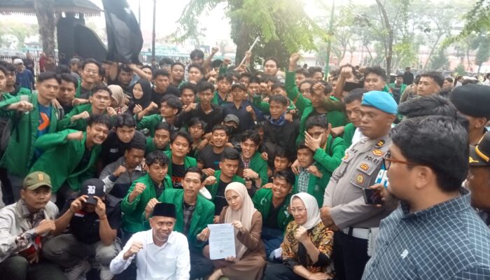 Ketua DPRD Sumut Pastikan Aspirasi Mahasiswa UINSU Disampaikan Ke Pusat