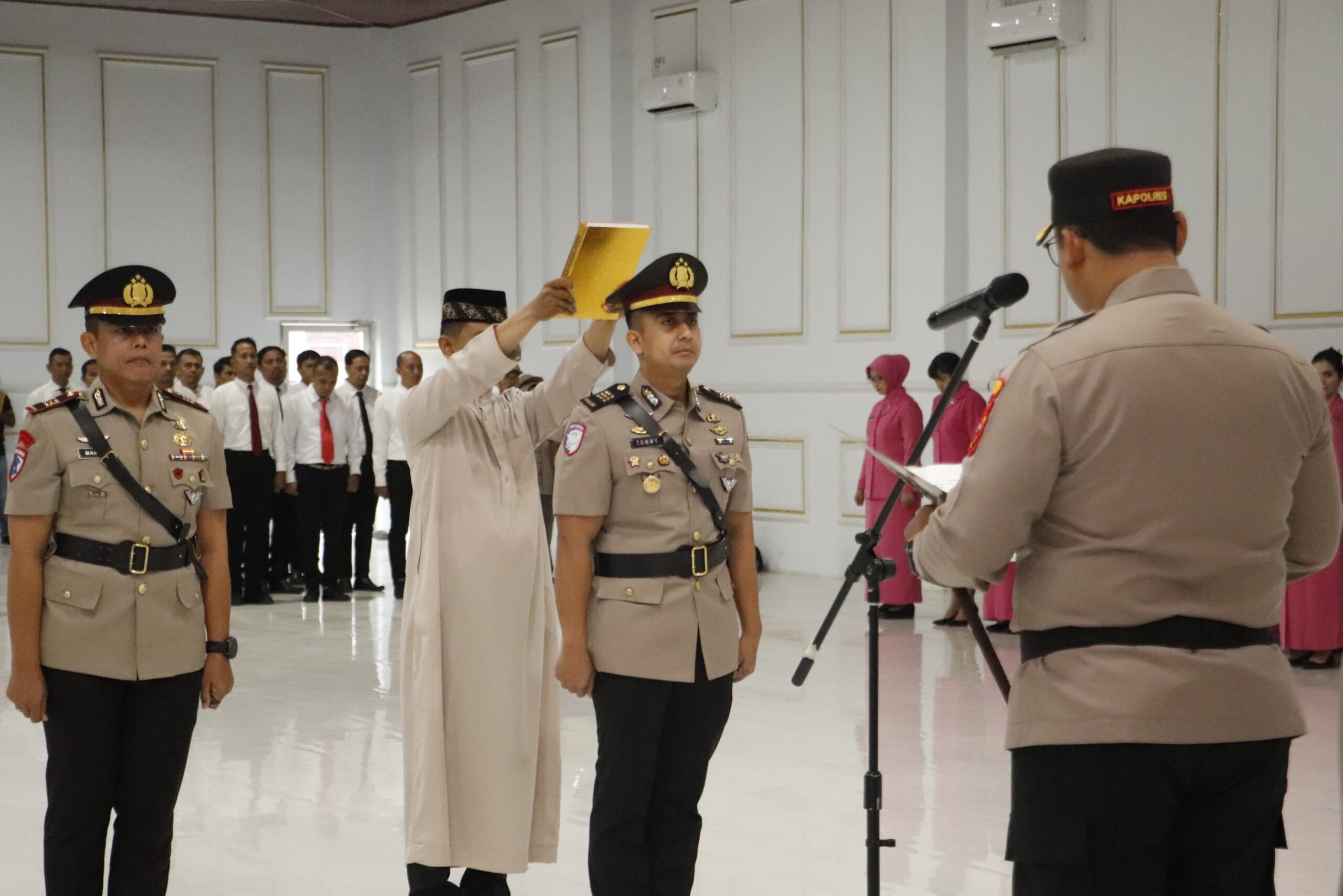 Kapolres Langkat Pimpin Sertijab Kasat Lantas Yang Baru