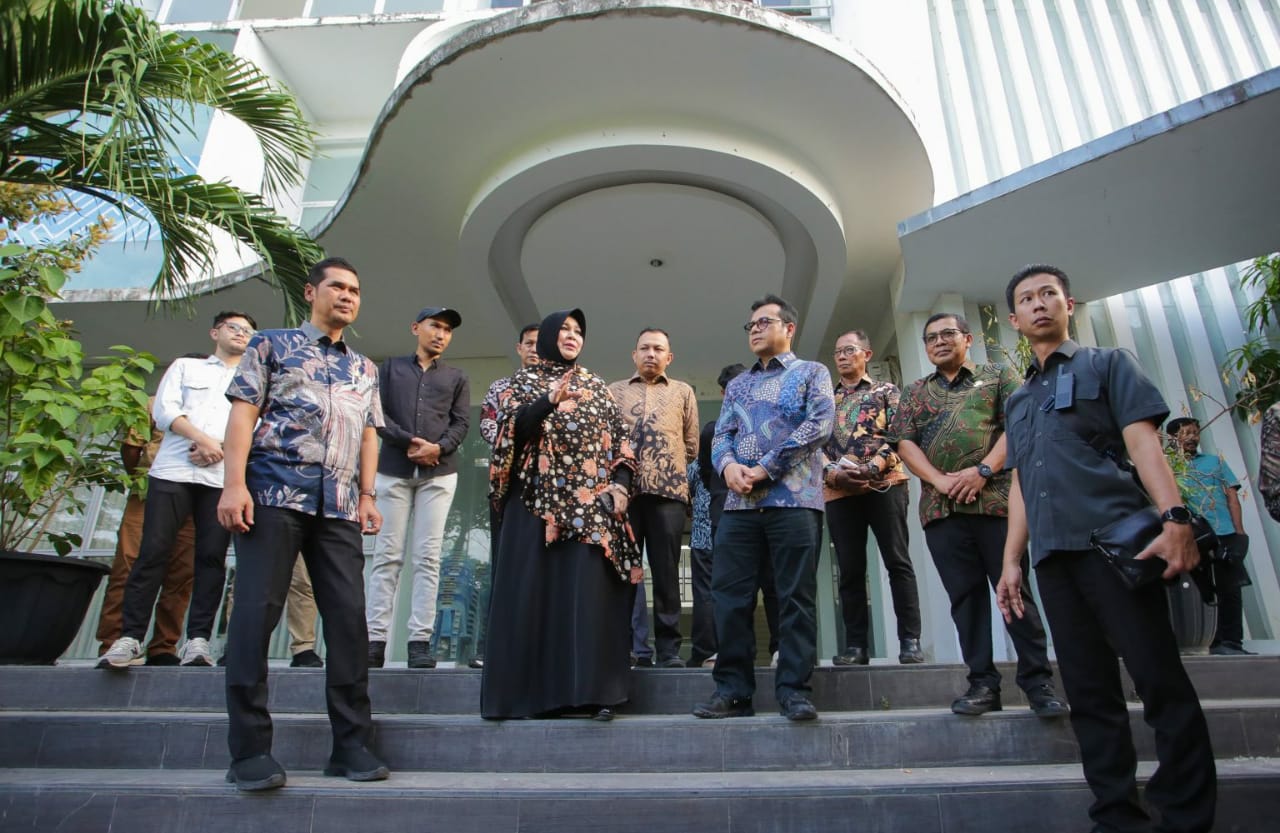 Wamen Komdigi Puji Inisiatif Wali Kota Illiza Kembangkan Kreativitas Anak Muda