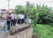 Meski Hari Libur, Asri Ludin Tambunan Tinjau Pembangunan Jembatan Sei Kualanamu
