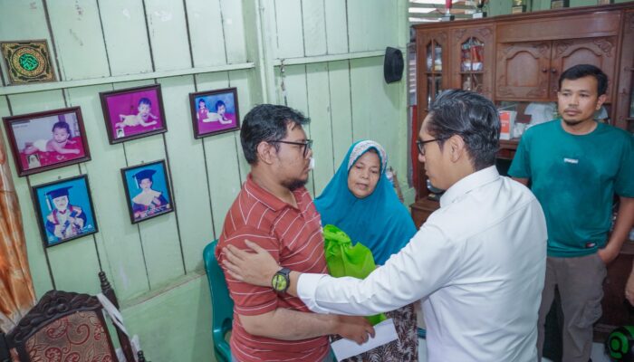 Rico Waas Temui Ojol Korban Penganiayaan, Pastikan Dishub Medan Tertibkan Jukir Liar