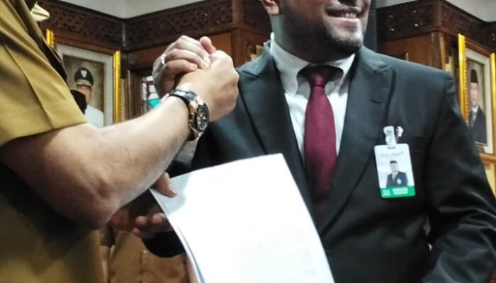 RUPSLB Tetapkan Fadhil Ilyas Sebagai Dirut Bank Aceh Syariah