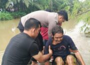 Polsek P. Brandan Berhasil Selamatkan Pria Paruh Baya Yang Hanyut Di Sungai Pelawi