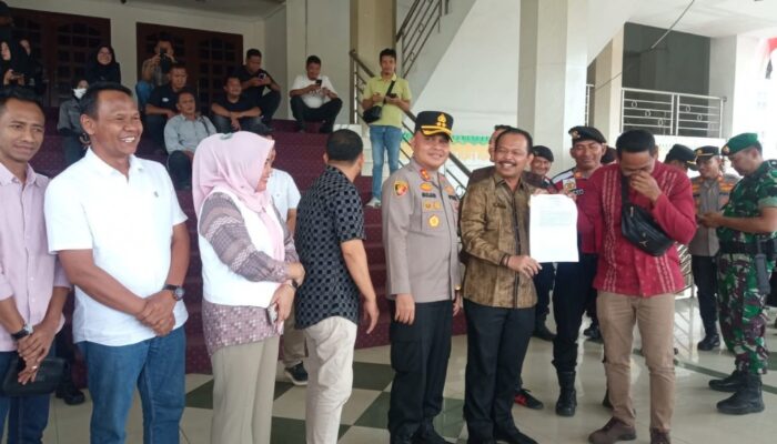 DPRK Aceh Tamiang Tunda Keputusan Tuntutan Pendemo PT. DJ