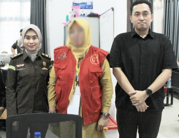 Kejari Belawan Tahan Kepala SMA 16 Medan Tersangka Korupsi Dana BOS